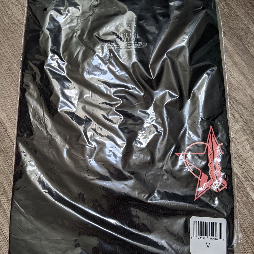 Jeffree Star Cosmetics T-shirt